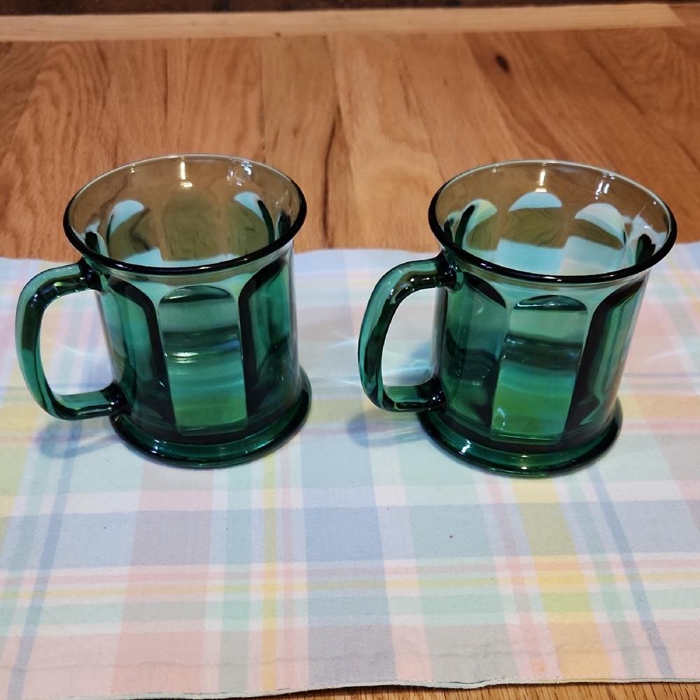 Green Glass Mugs Set MCM Vintage Arched Panel Footed Holidays Culver Coffee Tea